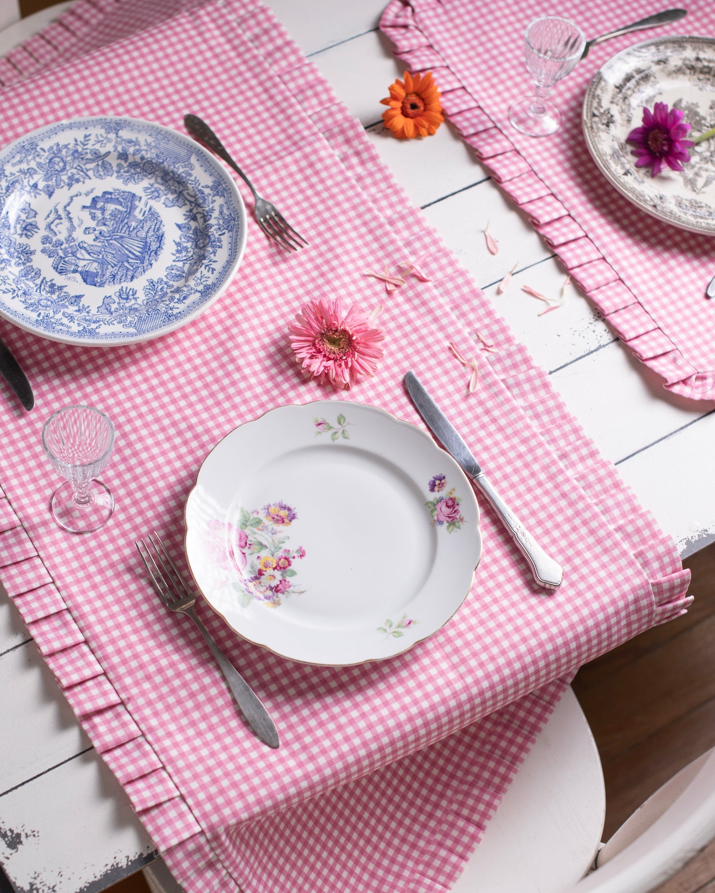 Pink Barbie Runner - LEA Home Stories International