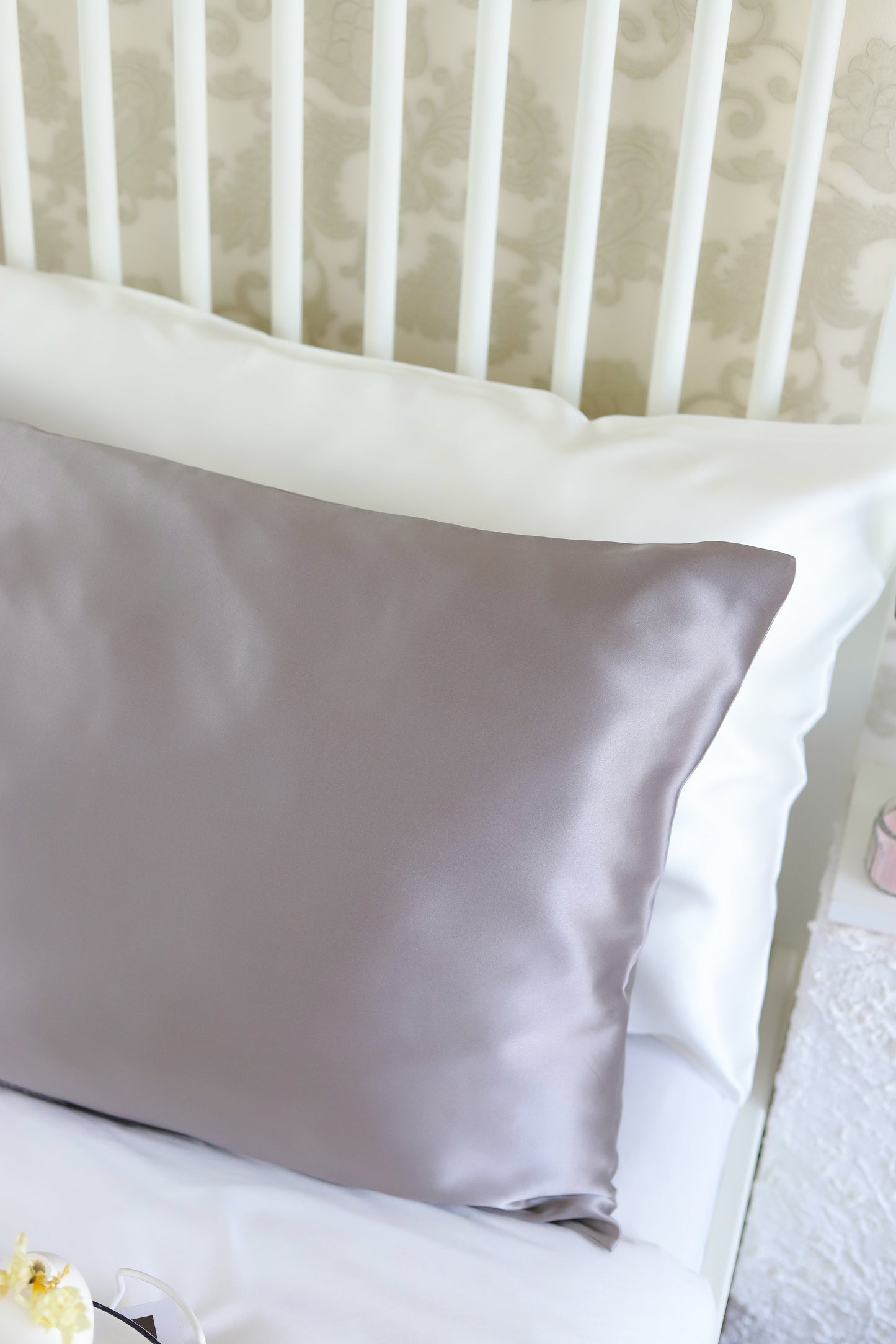Silver 100% Pure Mulberry Silk Pillowcase – Luxurious, Skin & Hair-Friendly - LEA Home Stories International