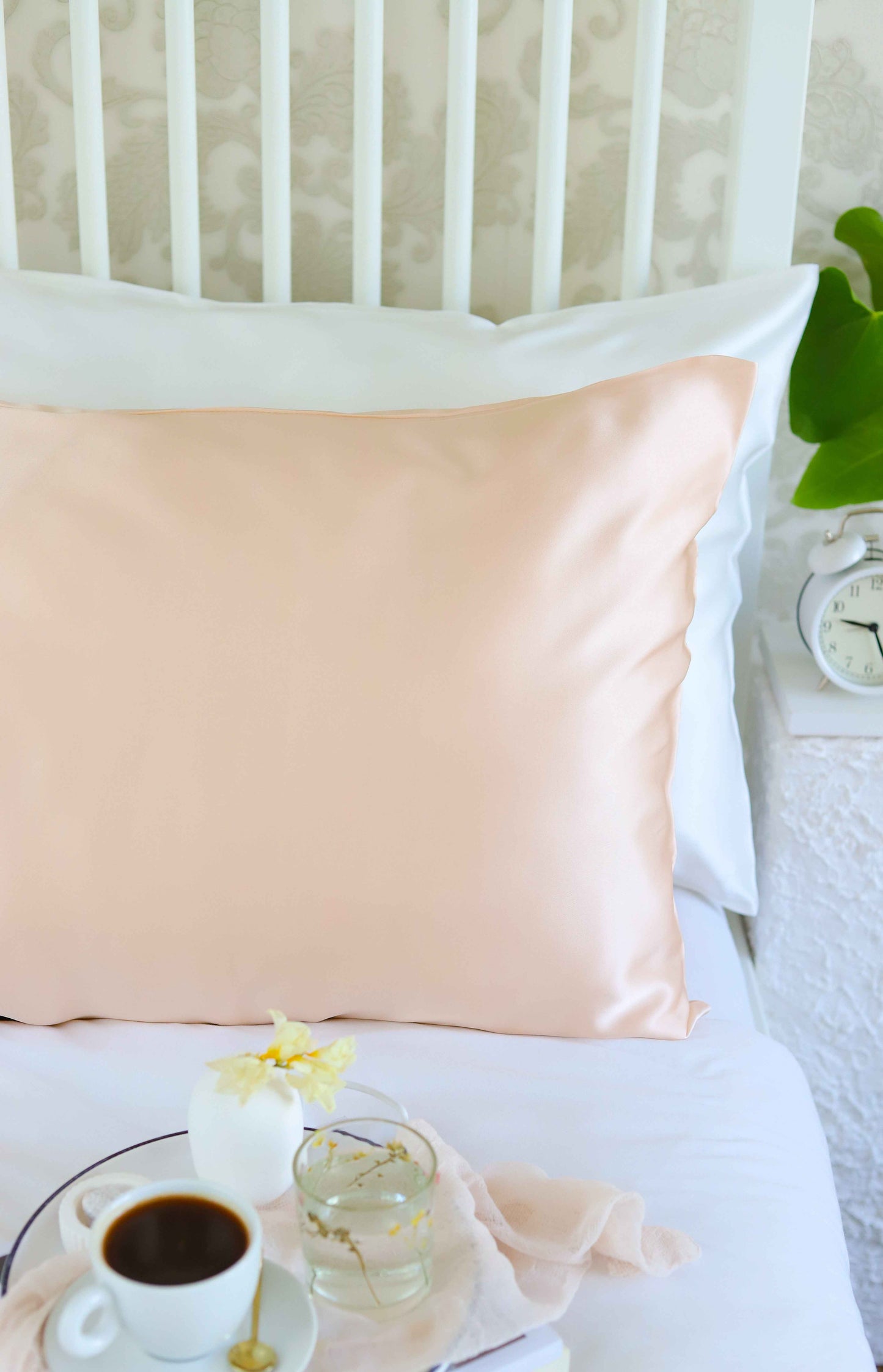 Powder 100% Pure Mulberry Silk Pillowcase – Luxurious, Skin & Hair-Friendly