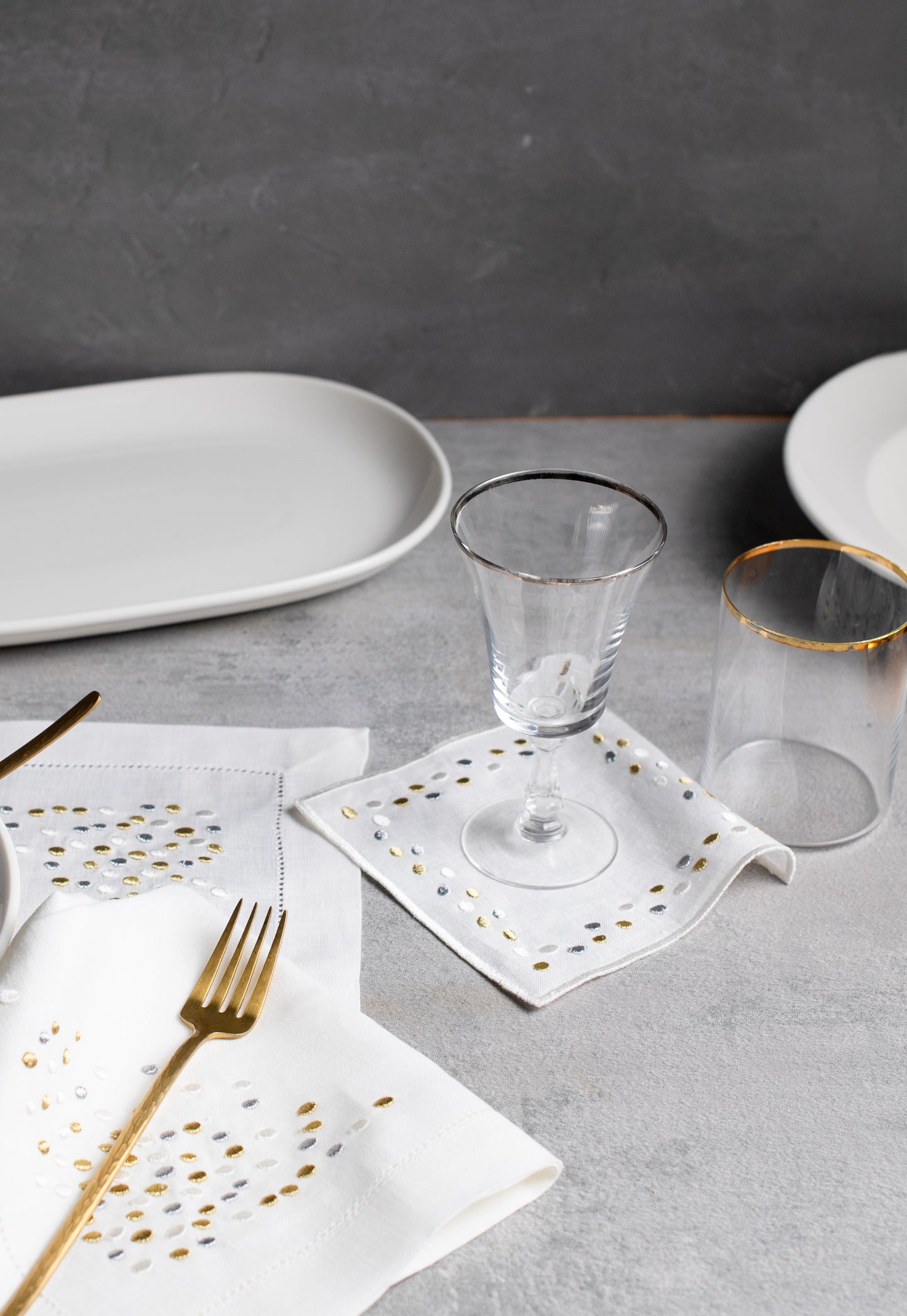 Pure Linen Pebble Collection Set of 2 (2 Placemat , 2 Napkins, 2 cocktail napkins) - LEA Home Stories International