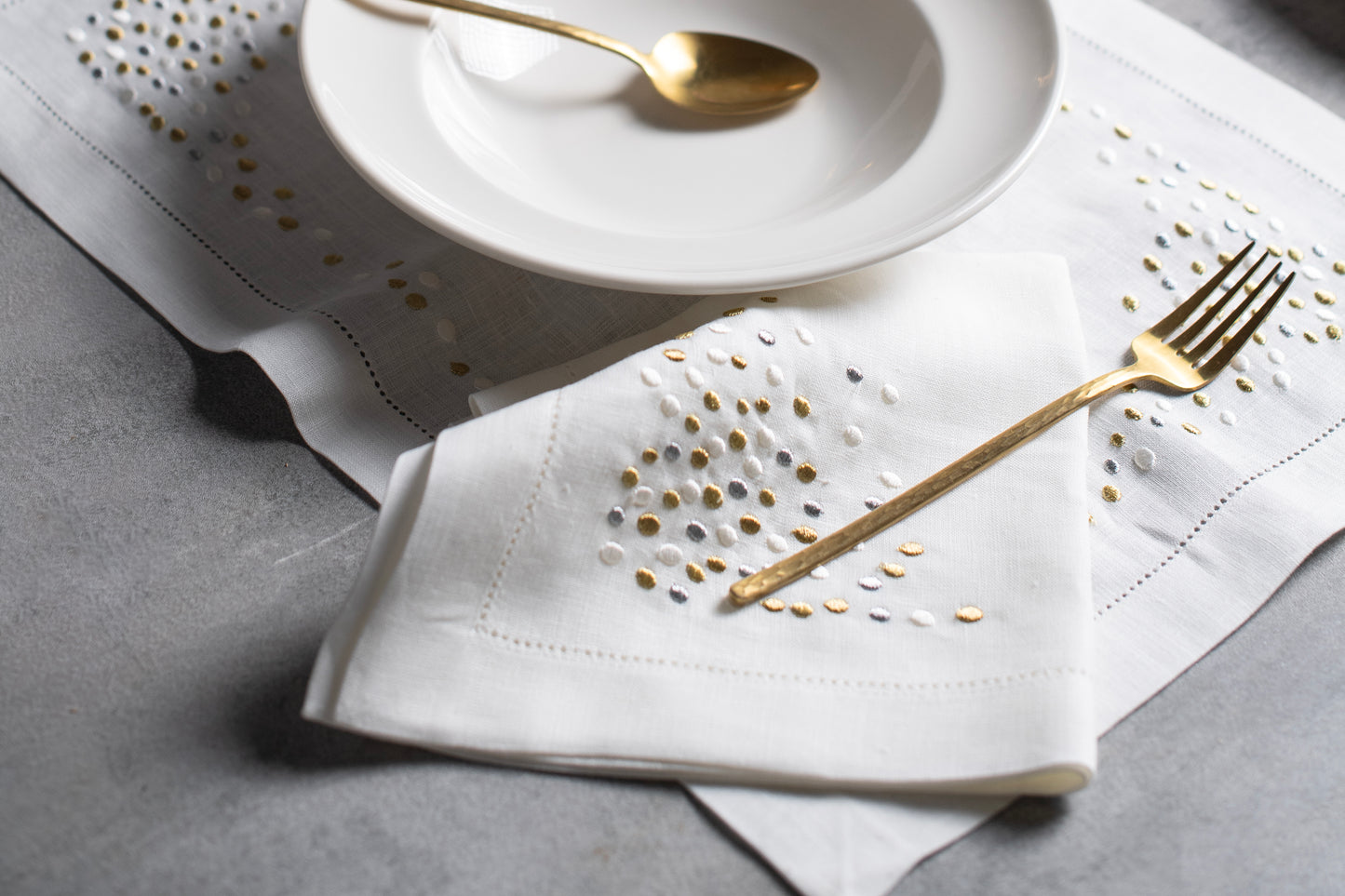 Pure Linen pebble Napkin - LEA Home Stories International