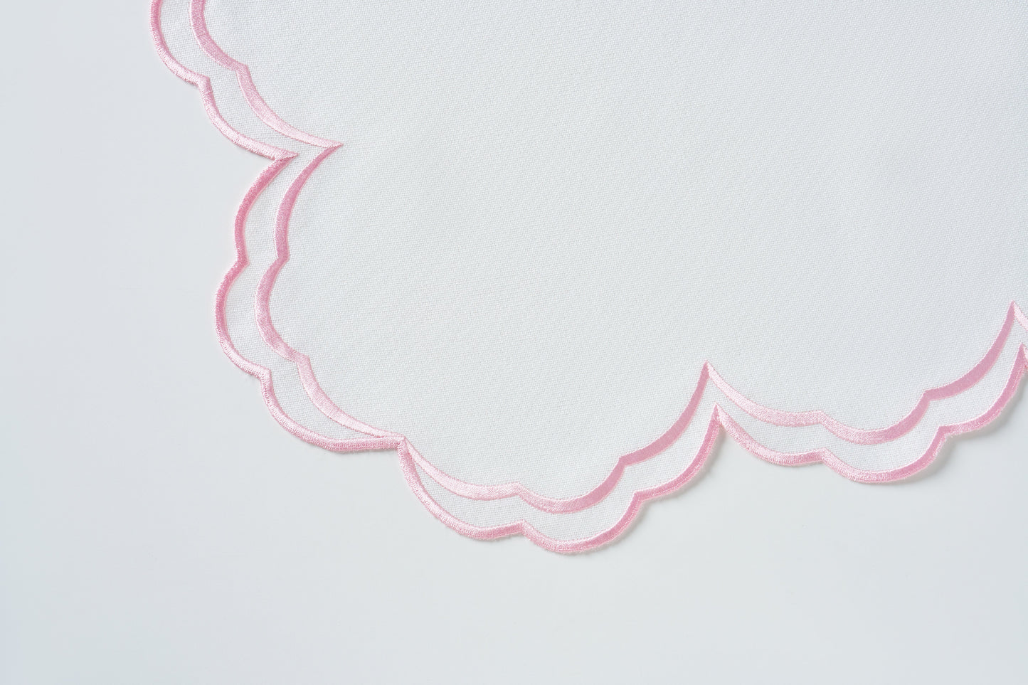 Pink Round Placemat - LEA Home Stories International