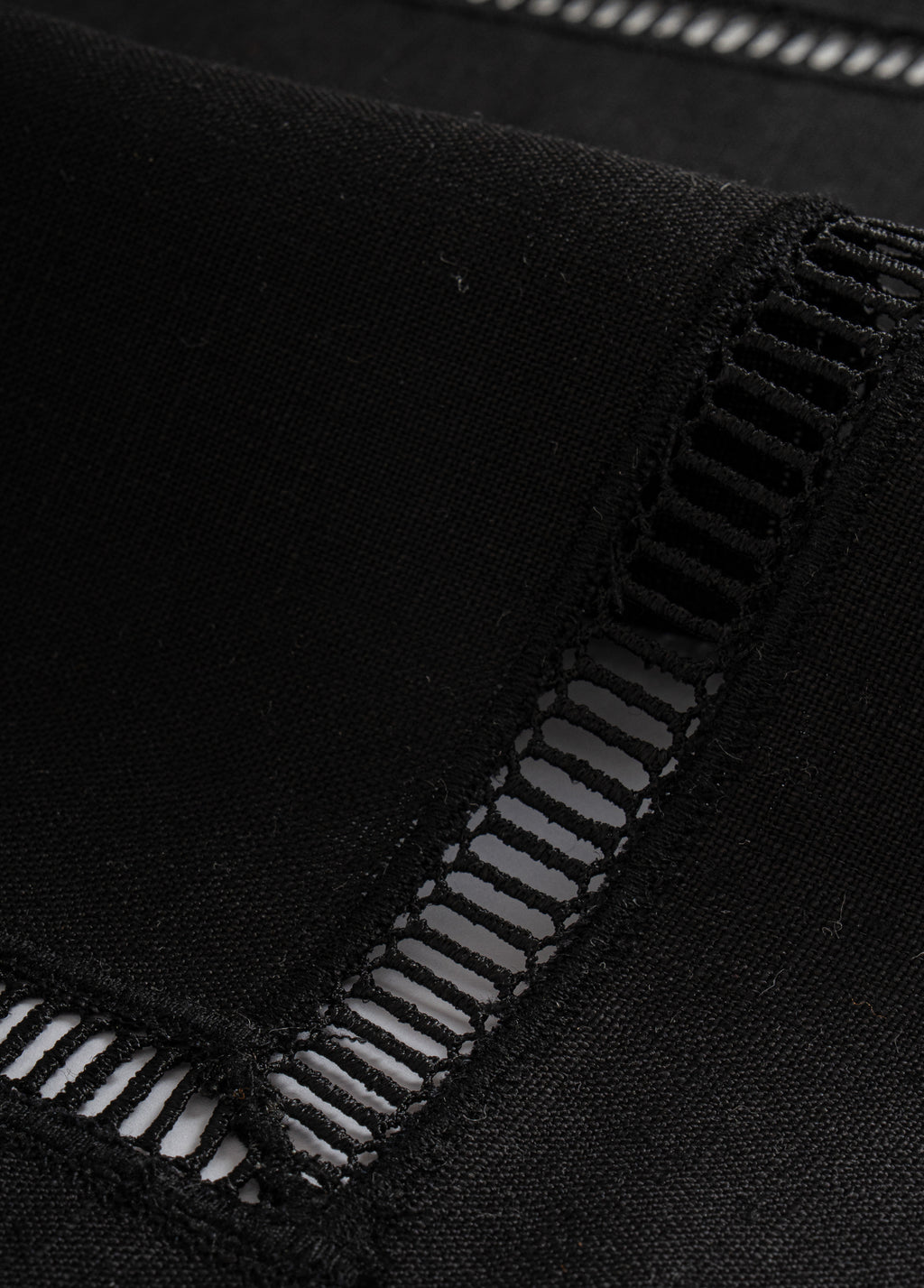 Pure Linen Midnight Runner
