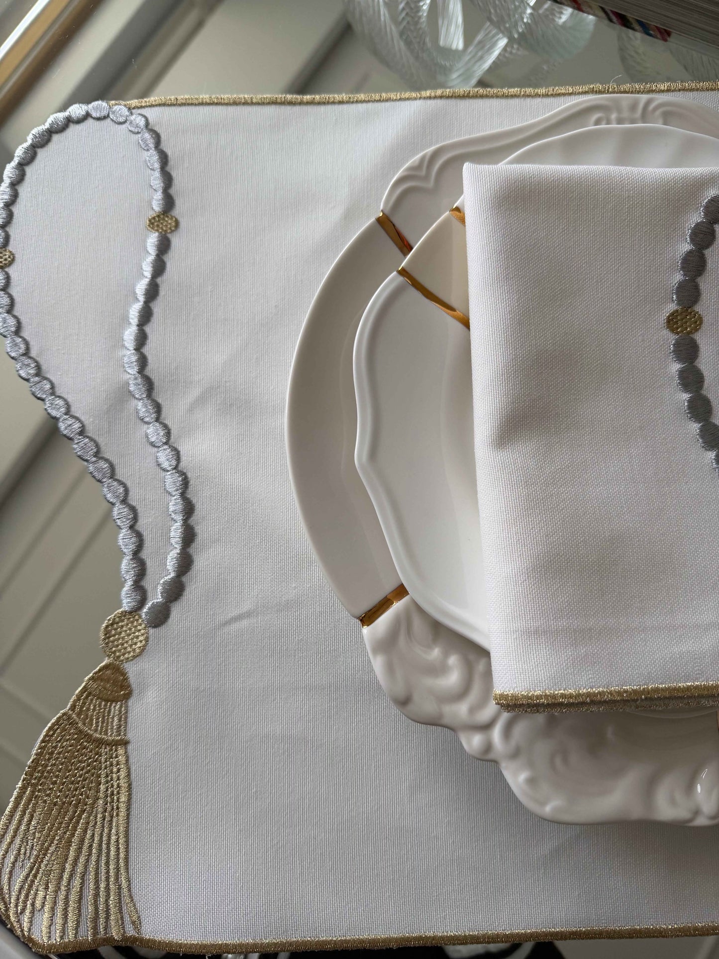 Ramadan Crescent Tassel Set – 4 Placemats & 4 Napkins