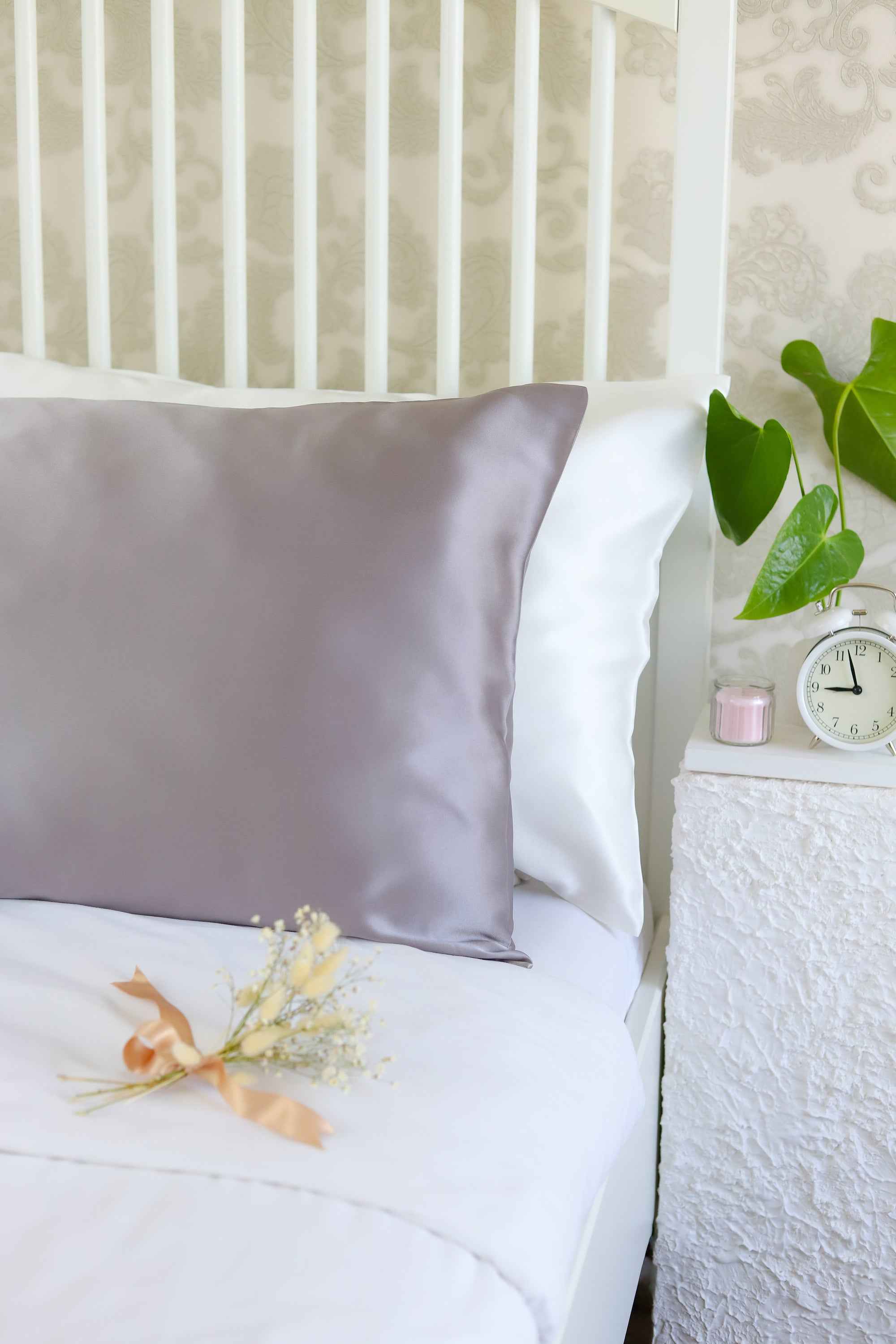 Silver 100% Pure Mulberry Silk Pillowcase – Luxurious, Skin & Hair-Friendly