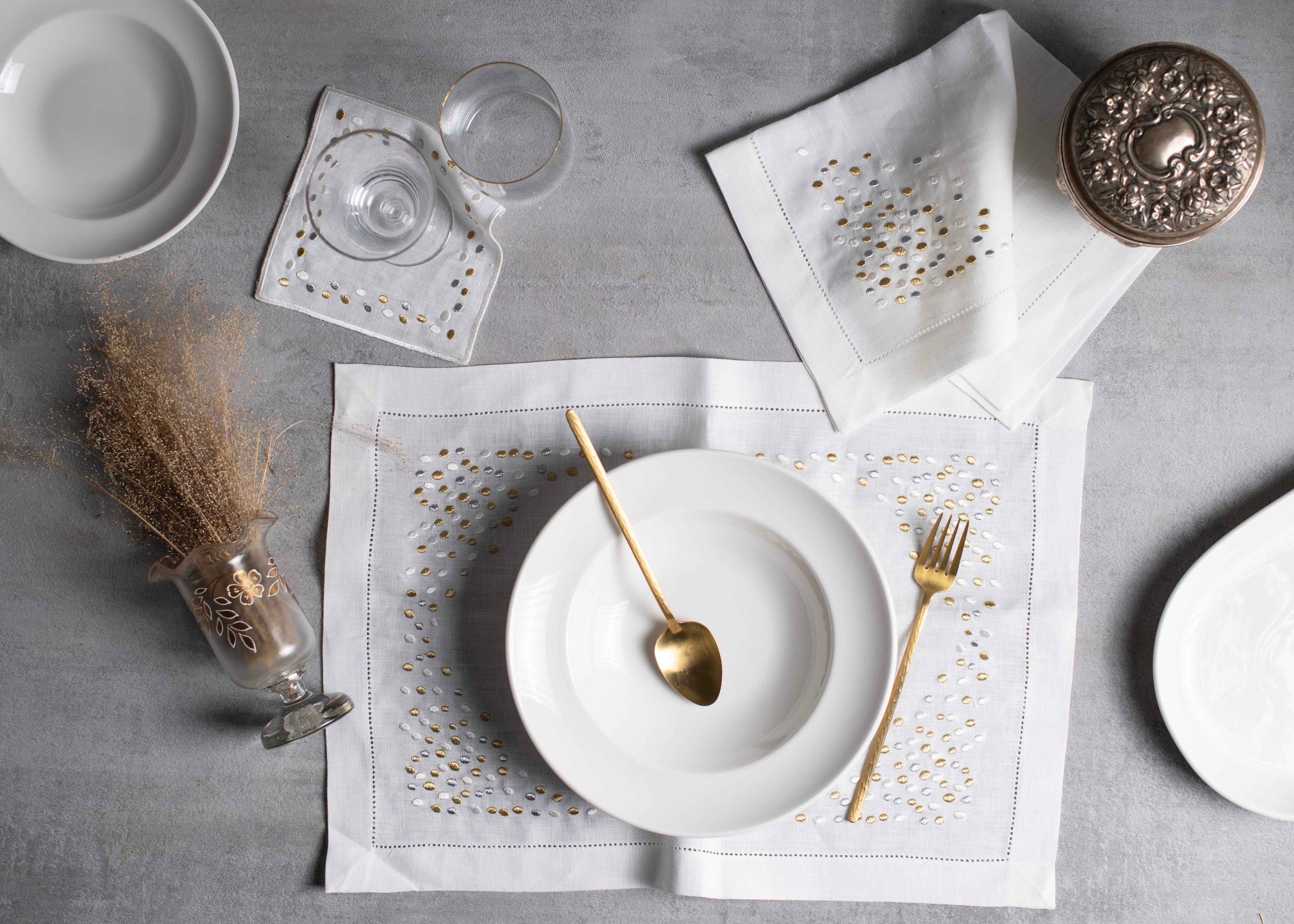 Pure Linen Pebble Collection  Set of 2 (2 Placemat , 2 Napkins, 2 cocktail napkins)